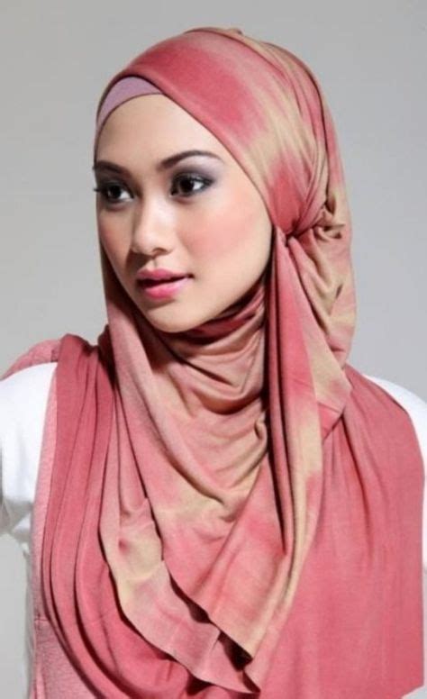 Hijab Styles For Round Faces With Images Hijab Designs Hijab