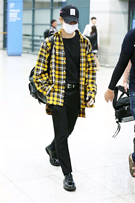 Just Bts Jimin Jimin Airport Fashion Bts Inspired Outfits Kpop