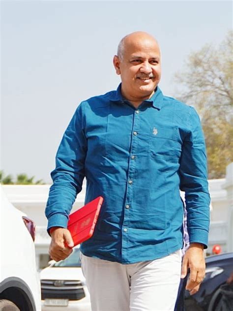 Manish Sisodia Education: AAP Politician is a Journalism graduate ...