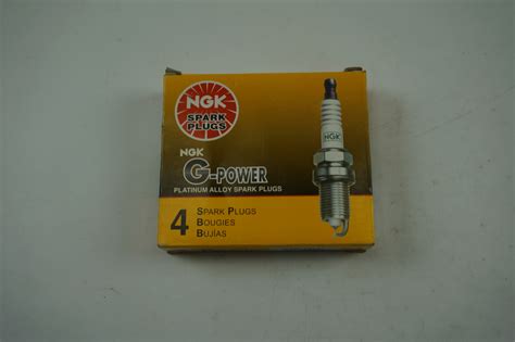 NGK V POWER UR4GP SPARK PLUGS PACK OF 4 2869 NOS Factory OEM Parts