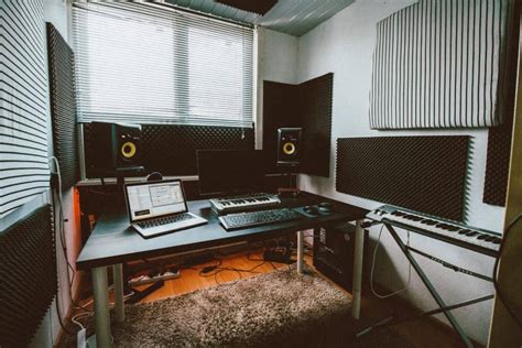 Home Recording Studio What You Really Need As A Producer Edmprod