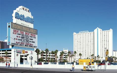 Laughlin Resorts & Casinos Guide