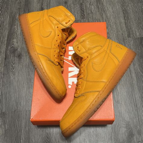 Clean Nike Air Jordan 1 Retro High Gatorade Orange Gem