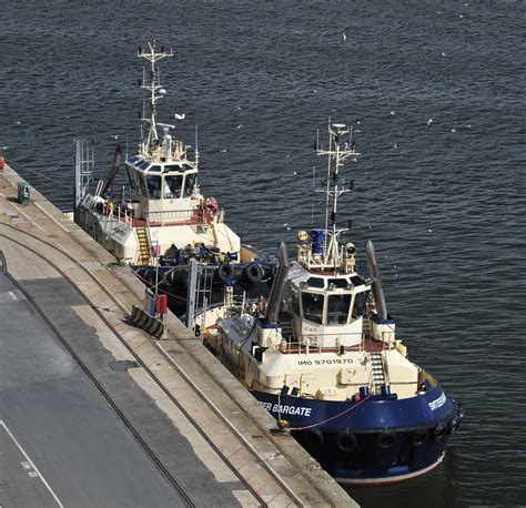 DSC8549a Harbour Tugs SVITZER FERRIBY SVITZER BARGATE Flickr