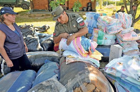 Gendarmería Nacional secuestró un contrabando de ropa trucha valuada en