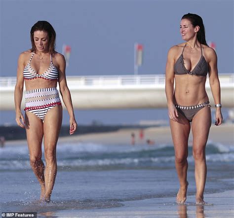 10 Hot Sexy Kirsty Gallacher Bikini Pics