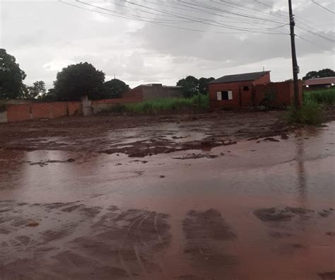 Moradora De Vg Relata Abandono De Ruas No Bairro Ouro Verde Prefeitura