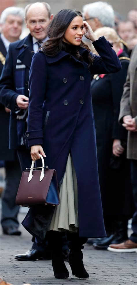 ‎meghan Markle Carrying A Strathberry Midi Tote Bag In Tricolour