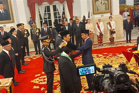 Daftar Tokoh Penerima Anugerah Tanda Jasa Dan Kehormatan HUT RI