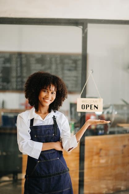 Premium Photo Startup Successful Small Business Owner Sme Woman Stand