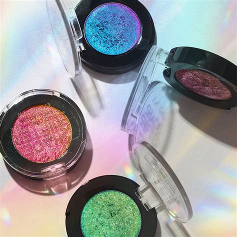 Buy La Girl Shade Shifter Duo Chrome Eyeshadow Online Hok Makeup