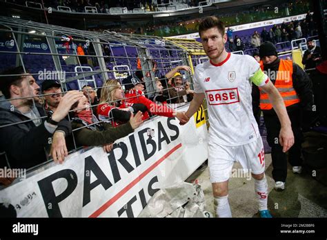 Standard S Sebastien Pocognoli Celebrates With The Fans After Winning A