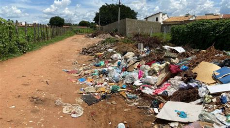 Moradores Denunciam Ac Mulo De Lixo E Entulho Em Bairro Rua De Juazeiro