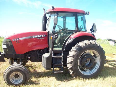 Case IH Farmall 140A Specs Engine Transmission Dimensions