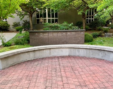 Saint Andrew S Lutheran Church Columbarium Dans Bellevue Washington