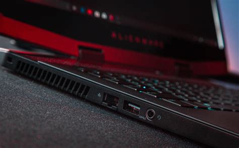 Alienware m17 review: An Alienware all grown up - CNET