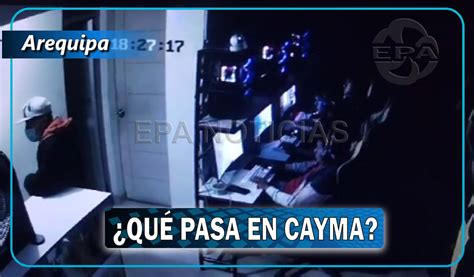 Delincuentes Asaltan Cabina De Internet A Plena Luz Del D A Ignorando