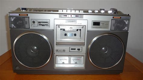 Hitachi Trk 8280 Radio Cassette Boombox Ghettoblaster