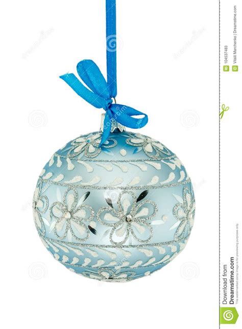 Bola Azul Do Natal A Fita Isolada No Fundo Branco Imagem De Stock