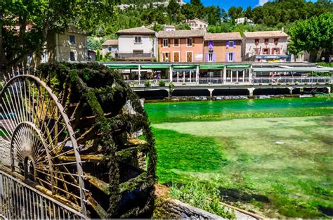 Connaissez Vous Ce Magnifique Village Do Jaillit La Plus Grande Et