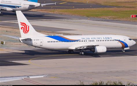 B 5197 Dalian Airlines Boeing 737 86N Photo By Nicholas Shu ID