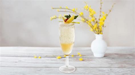 Sip Into Spring Cocktails