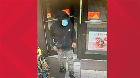 Armed Robbery At Circle K On Vineville Avenue In Macon