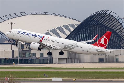 TC LTH Airbus A321 271NX Turkish Airlines LFLL Lyon Flickr