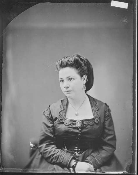 Women Of The Civil War Glamorous Portrait Photos Of American Young