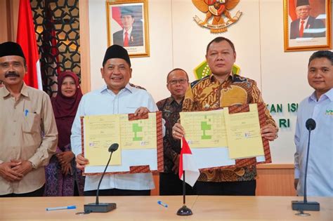 Pemkab Bupati Tanda Tangan Mou Dengan Dirjen Pendidikan Islam