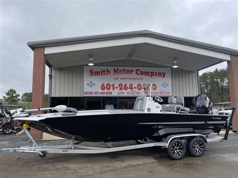 2024 Xpress Boats X23b Lounge Smith Motor Company Boats