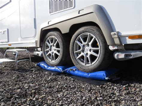 Lock N Level Twin Axle Caravan And Motorhome Levelling Aids Leisureshopdirect