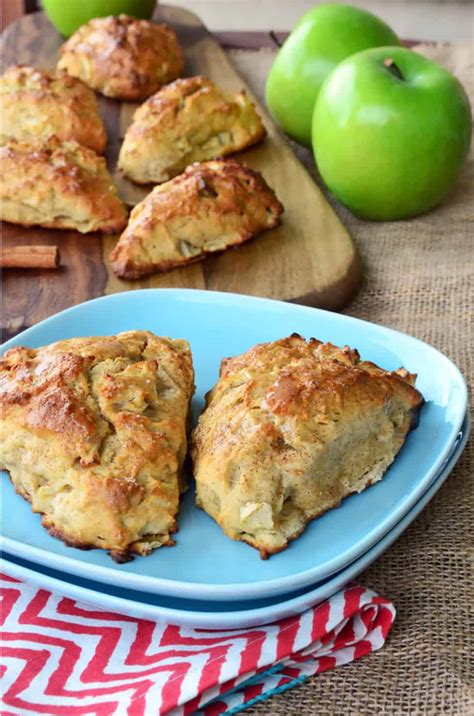 Apple Cinnamon Scones