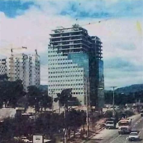 Historia Del Edificio Tikal Futura En La Ciudad De Guatemala