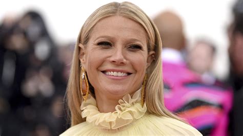 No Make Up Day Gwyneth Paltrow Setzt Bei Einem Besuch In Paris Auf Natürliche Schönheit