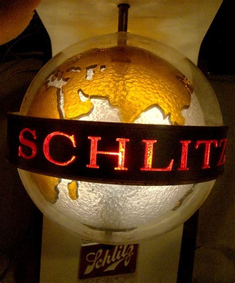 Schlitz Beer Spinning Globe Revolving Light Bar Sign Lamp