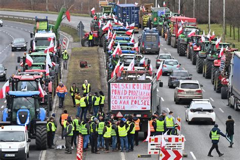 Sonda Proc Polak W Popiera Protesty Rolnik W