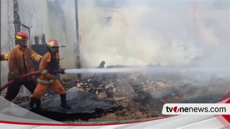 Pabrik Pengolahan Kayu Di Rembang Ludes Terbakar Kerugian Mencapai