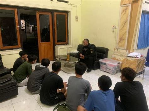 Asyik Pesta Miras 5 Pemuda Di Nusukan Solo Dicokok Polisi