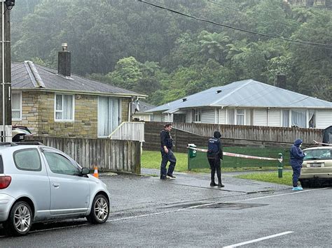 Stokes Valley Shooting Police Execute Search Warrant At Mangu Kaha