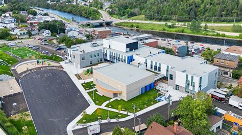 École des Eaux Vives La Malbaie Construction Citadelle