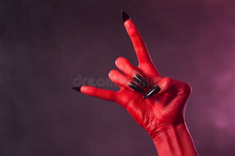 453 Heavy Metal Devil Horns Hand Sign Stock Photos Free And Royalty