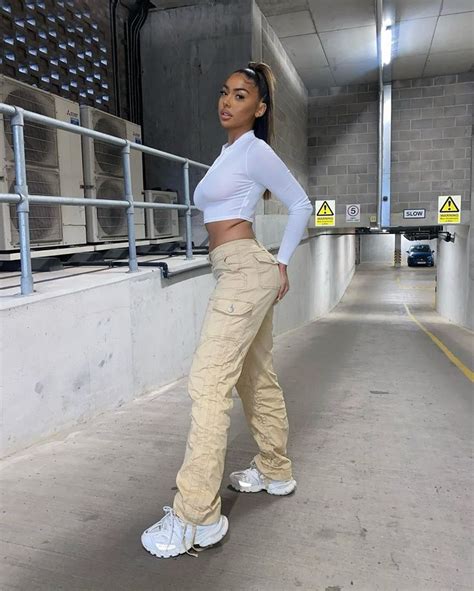 Mya Mills On Instagram 👀👀” Streetwear Fashion Women Black Joggers