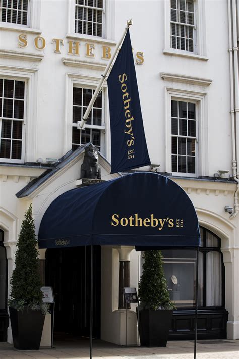 Fachada De La Casa De Subastas Sothebys En Londres Agencia