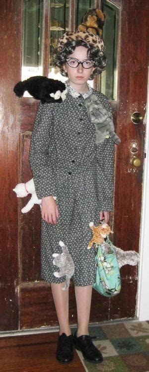 Crazy Cat Lady Halloween costume... | FanPhobia - Celebrities Database