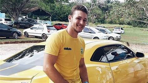 TRAGÉDIA sertanejo morre após bater moto de frente caminhão