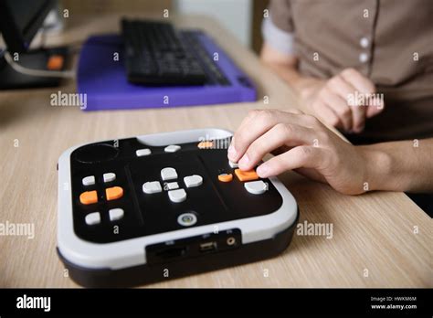 Visual Impairment Monitor Hi Res Stock Photography And Images Alamy