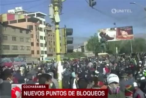 Enfrentamientos Por Bloqueos En Nuevos Puntos Del Centro De Quillacollo