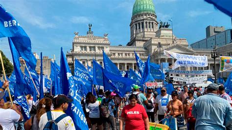 Sin Cantos A Favor Pero Con Un Reclamo De Unidad Así Se Vivió El