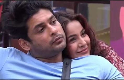 Siddharth Shukla Girlfriend Sidharth Shukla S Cheeky Request To